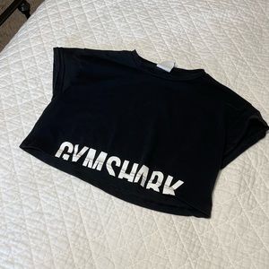 gymshark black crop top size small